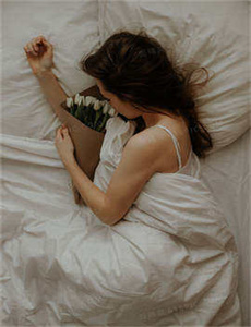 夜月直播免费版下载,我们约会吧 电影