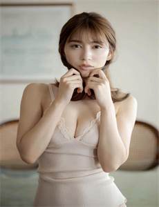 美女露全乳视频短片,肉浦团