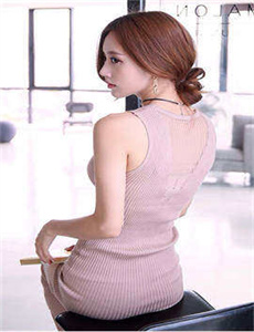 一个吃上面一个吃B,邻家有女未删减版免费观看