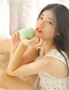 51国偷自产一区二区三区/我等不及了现在就给我视频